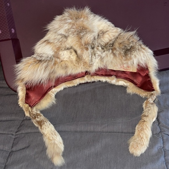 Vintage Women’s Fur Trapper Style Hat by Lora Excellent Condition - Picture 1 of 8